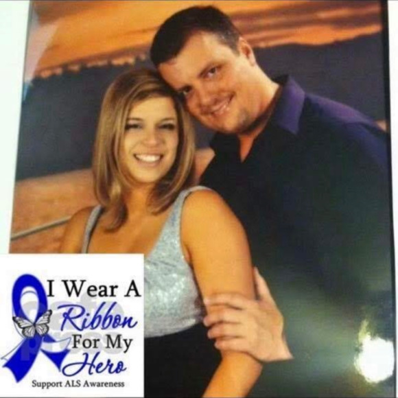 Meet your Posher, Mia - Picture 1 of 1